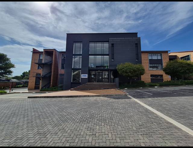 469M² OFFICE TO LET IN RIVONIA
